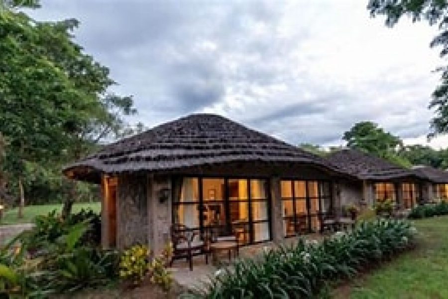 3-Day Sambiya River lodge Safari